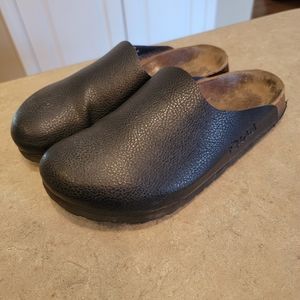 "Birkis Birkenstock  Clogs"